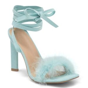 NIB Wild Diva Lounge Bosli Mint Feather Wrap Heels